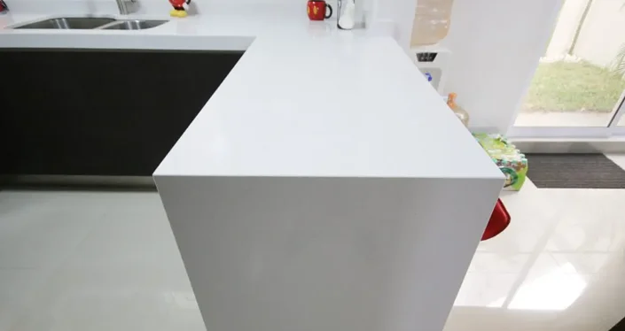 encimera de cuarzo para desayunador